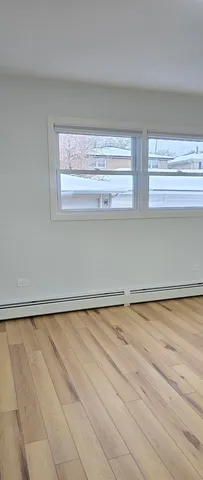 $2,100 | 4508 Elm Avenue, Unit B, Brookfield, IL 60513