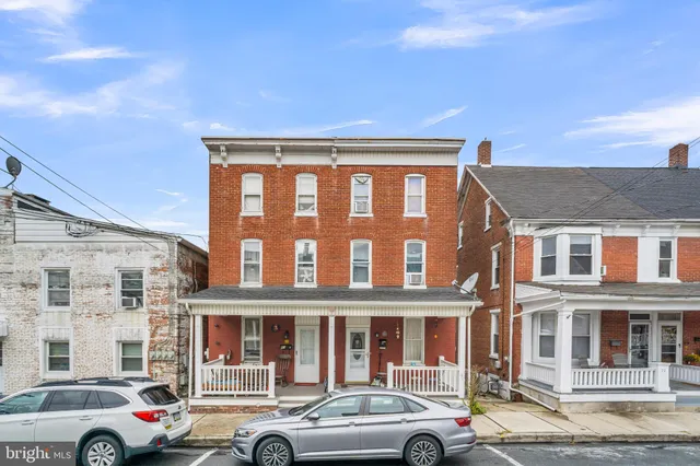 $175,000 | 79 1st Avenue, Red Lion, PA 17356
