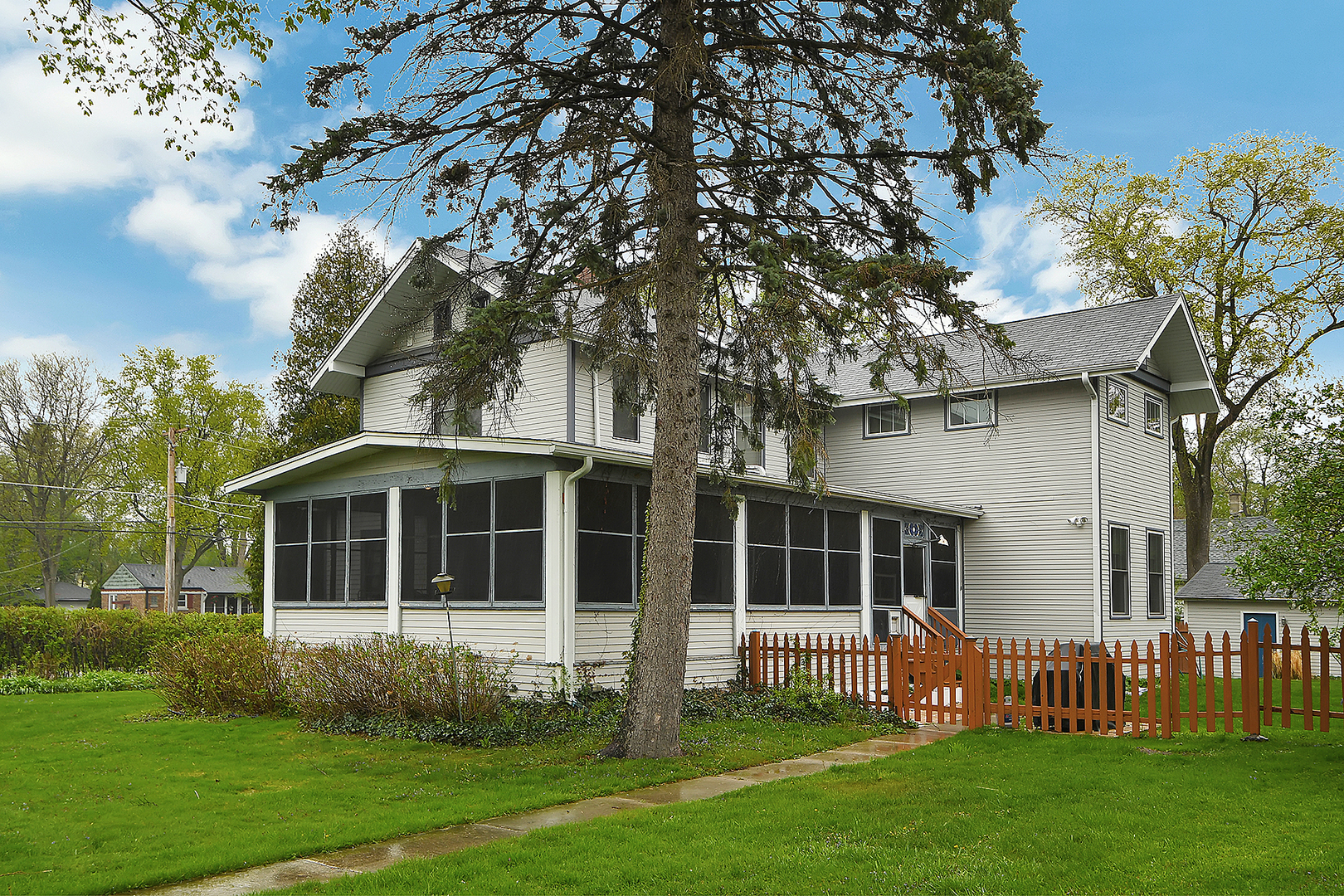 2157 Cedar Road Homewood, IL 60430 - Photo 2 of 43