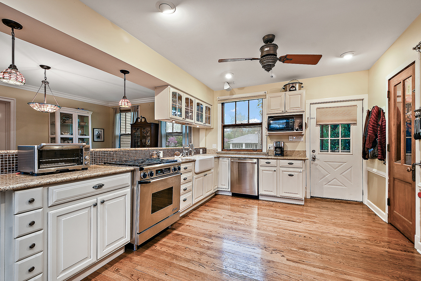 2157 Cedar Road Homewood, IL 60430 - Photo 4 of 43
