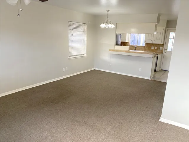 $1,400 | 10122 Shadow Wood Drive, Unit 23, Houston, TX 77043