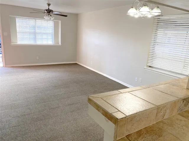 $1,400 | 10122 Shadow Wood Drive, Unit 23, Houston, TX 77043