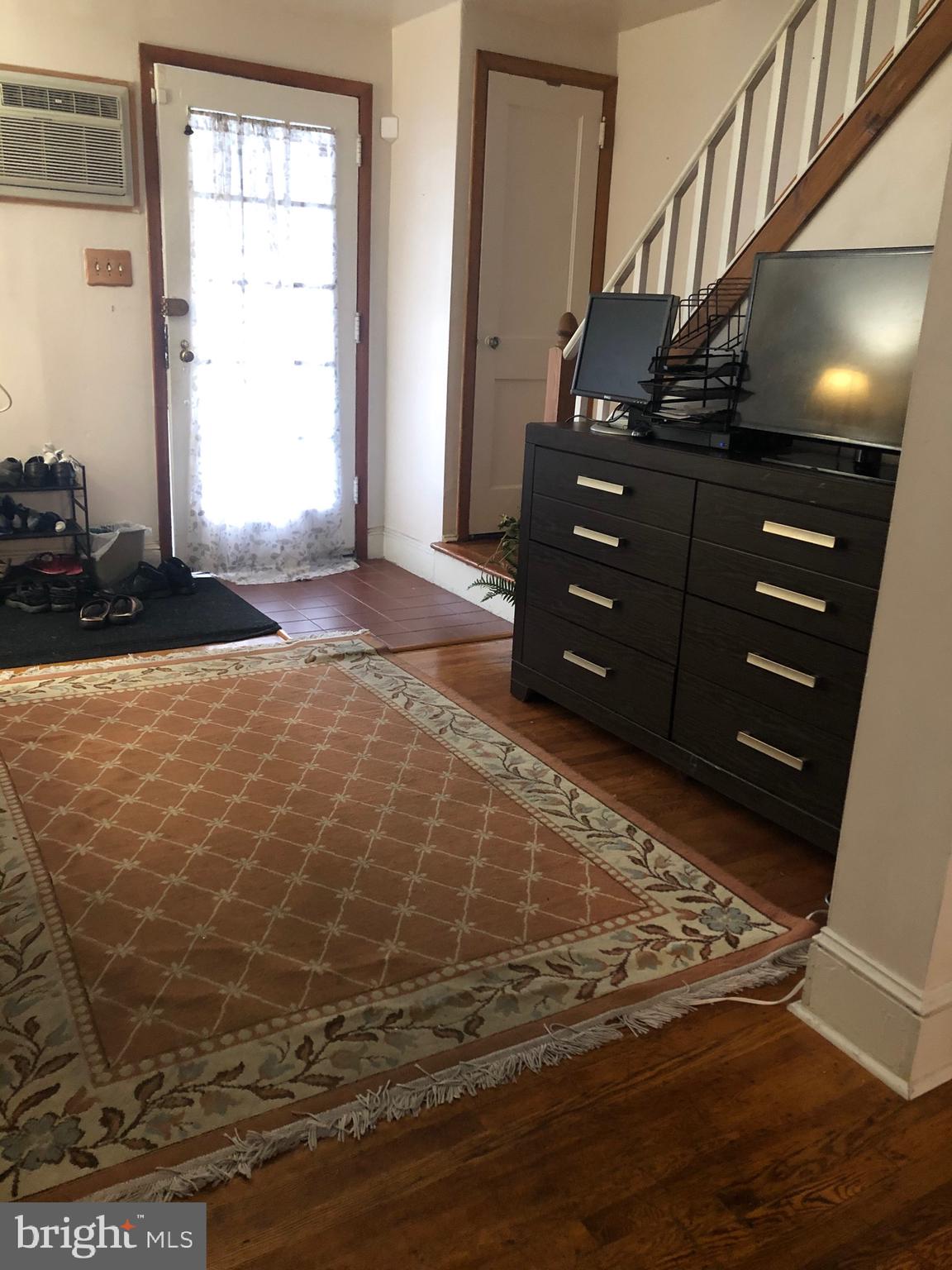 597 Timberlake Road Upper Darby, PA 19082 - Photo 5 of 40