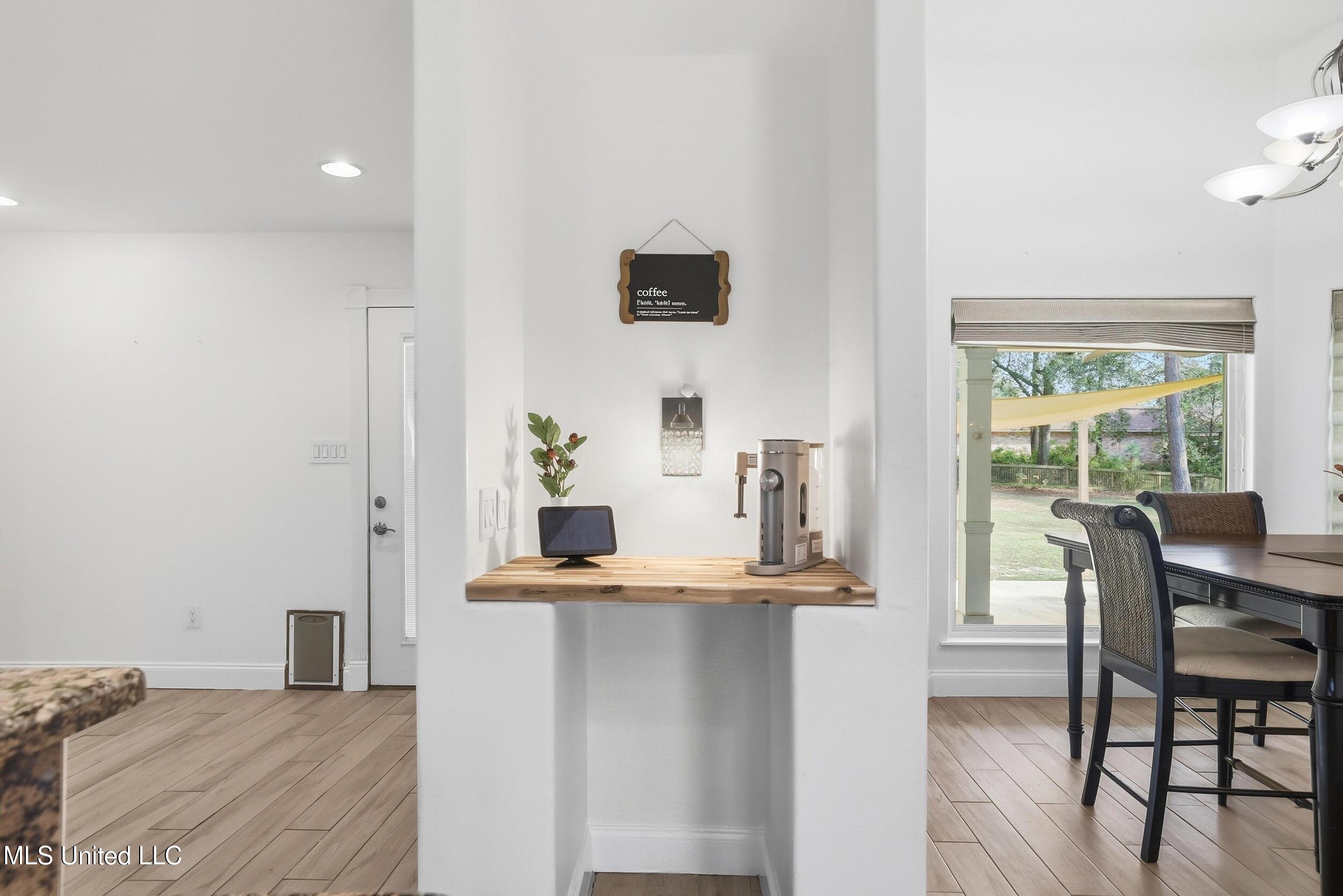 6800 Riviera Drive Biloxi, MS 39532 - Photo 16 of 71 R6__5864_autoremove_12289434