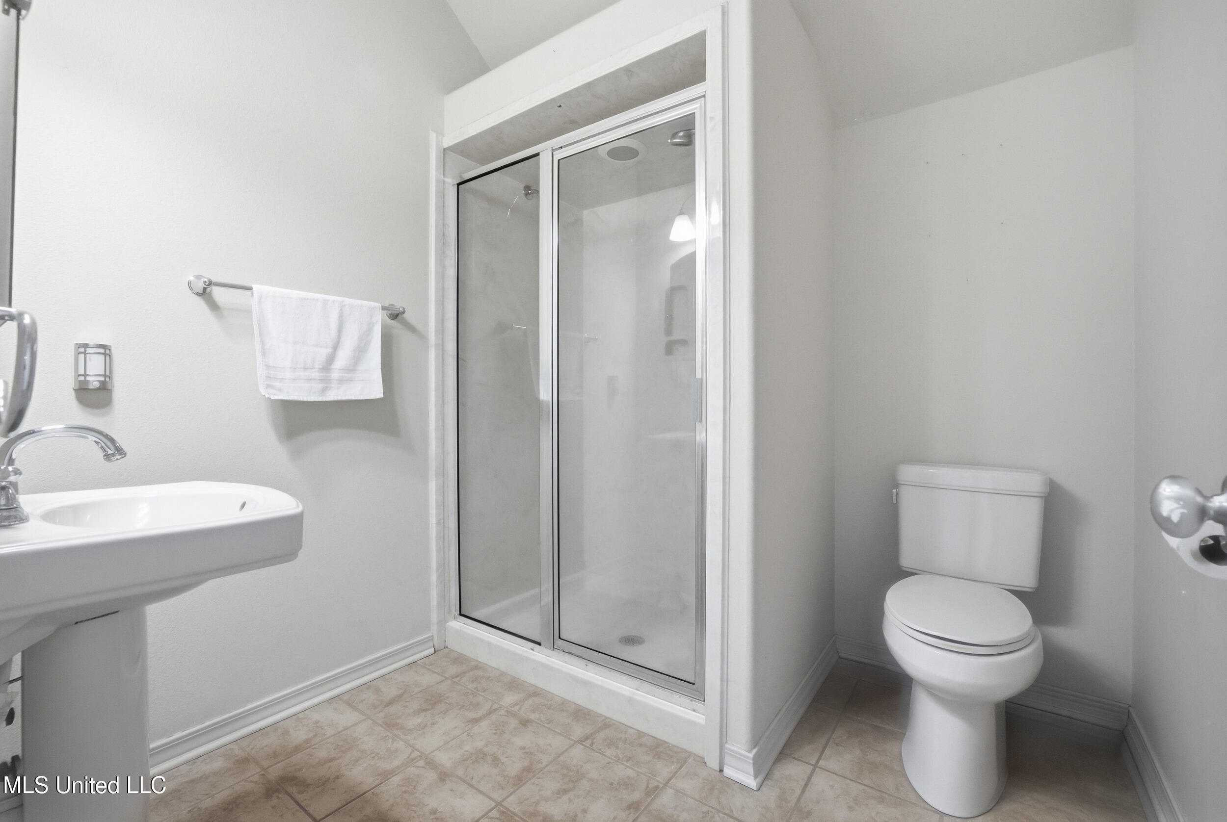 6800 Riviera Drive Biloxi, MS 39532 - Photo 49 of 71 63_r6__6009