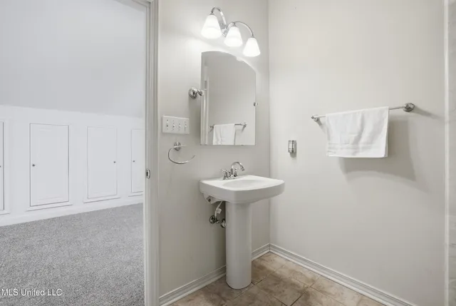 $368,500 | 6800 Riviera Drive, Biloxi, MS 39532