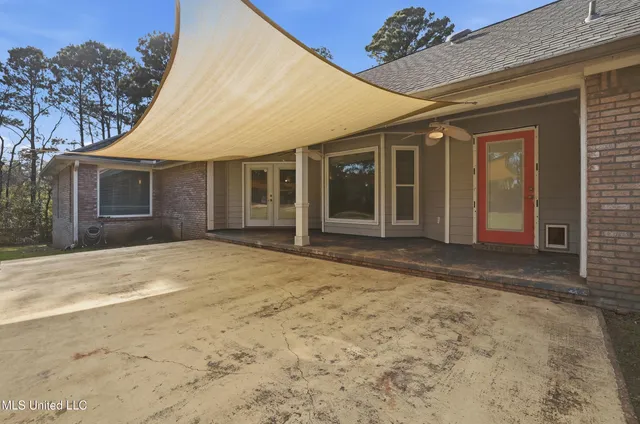 $368,500 | 6800 Riviera Drive, Biloxi, MS 39532