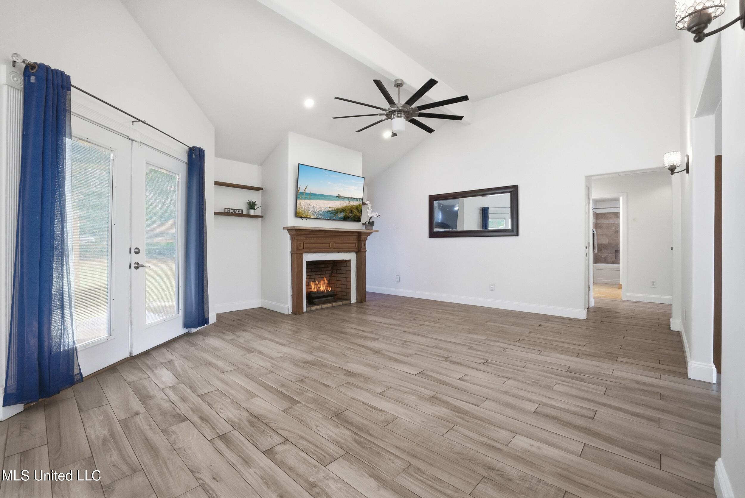 6800 Riviera Drive Biloxi, MS 39532 - Photo 9 of 71 18_r6__5814