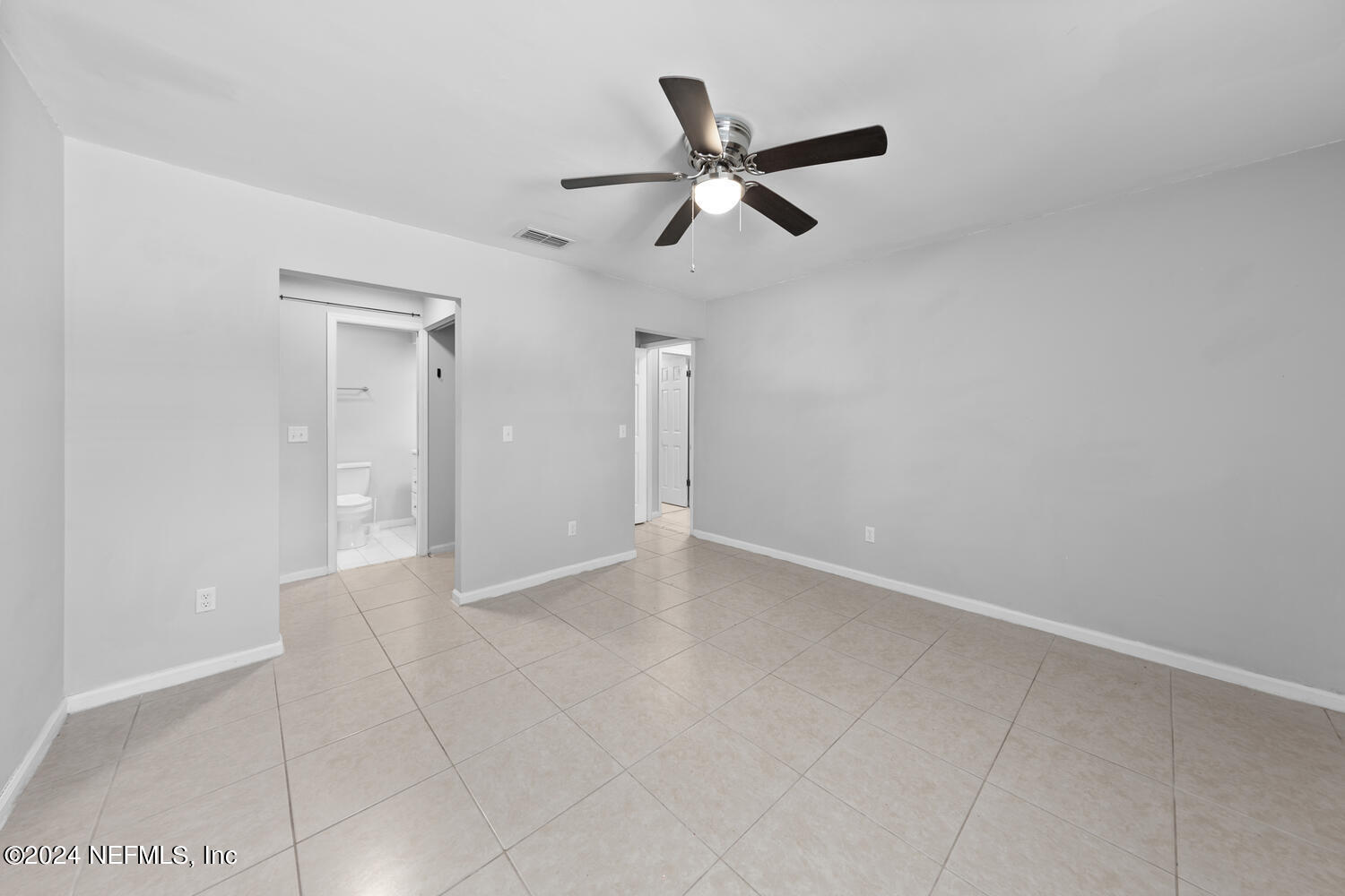 3801 Crown Point Road, Unit 2031 Jacksonville, FL 32257 - Photo 17 of 25 3801 Crown Point Rd 2031-large-018-006-A