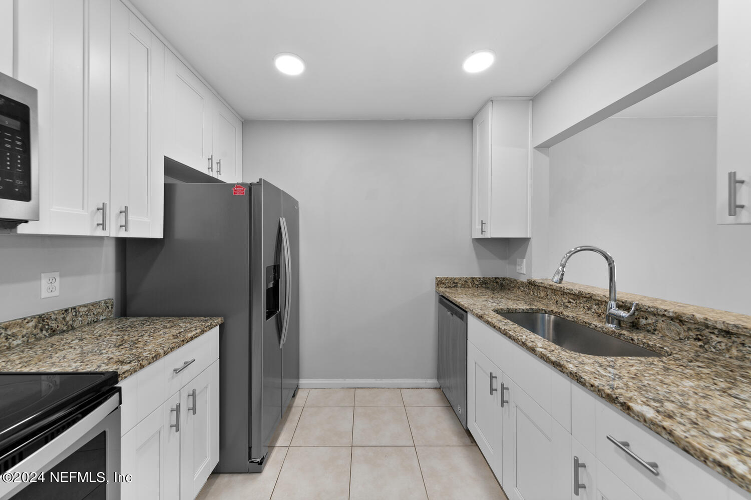 3801 Crown Point Road, Unit 2031 Jacksonville, FL 32257 - Photo 10 of 25 3801 Crown Point Rd 2031-large-011-002-A