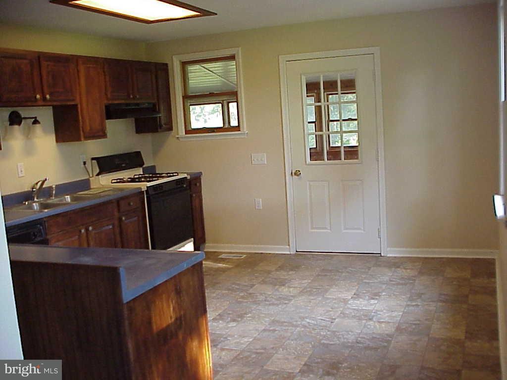 416 Bald Eagle Road Fawn Grove, PA 17321 - Photo 11 of 29 Gallery Image 11