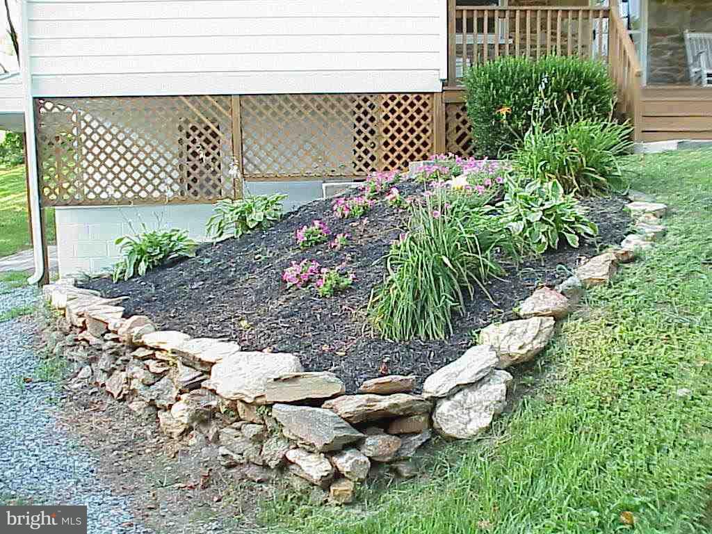 416 Bald Eagle Road Fawn Grove, PA 17321 - Photo 7 of 29 Gallery Image 7