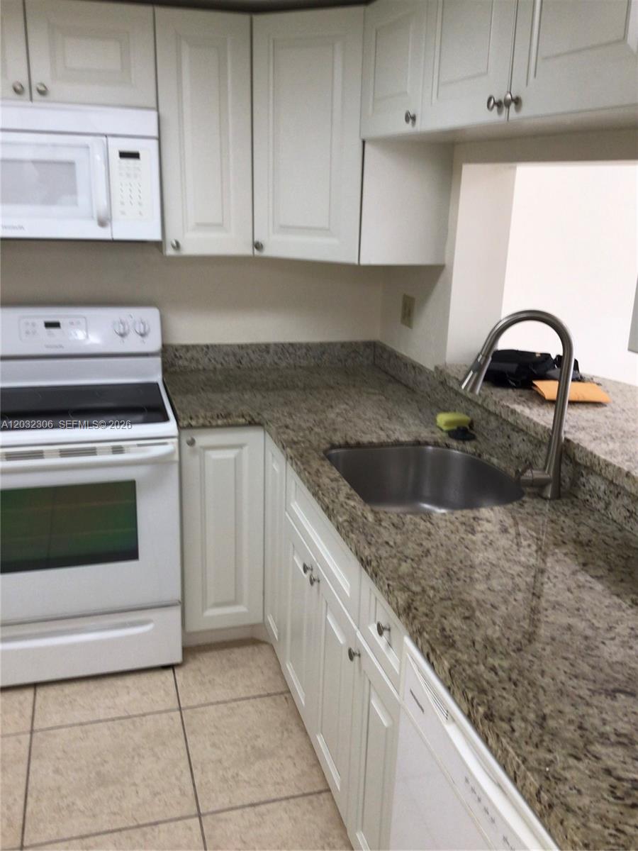 10975 Southwest 107th Street, Unit 302 Miami, FL 33176 - Photo 2 of 16