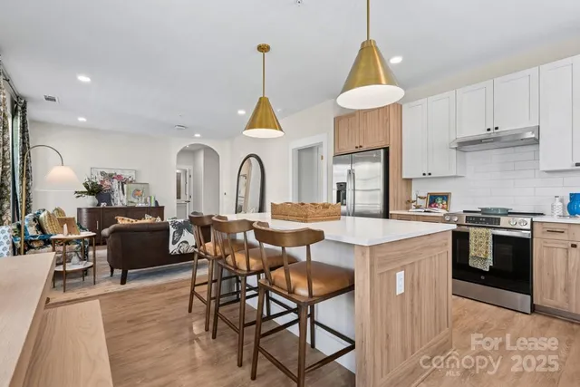 $3,195 | 19020 Potts Pk Lane, Unit C1, Davidson, NC 28036