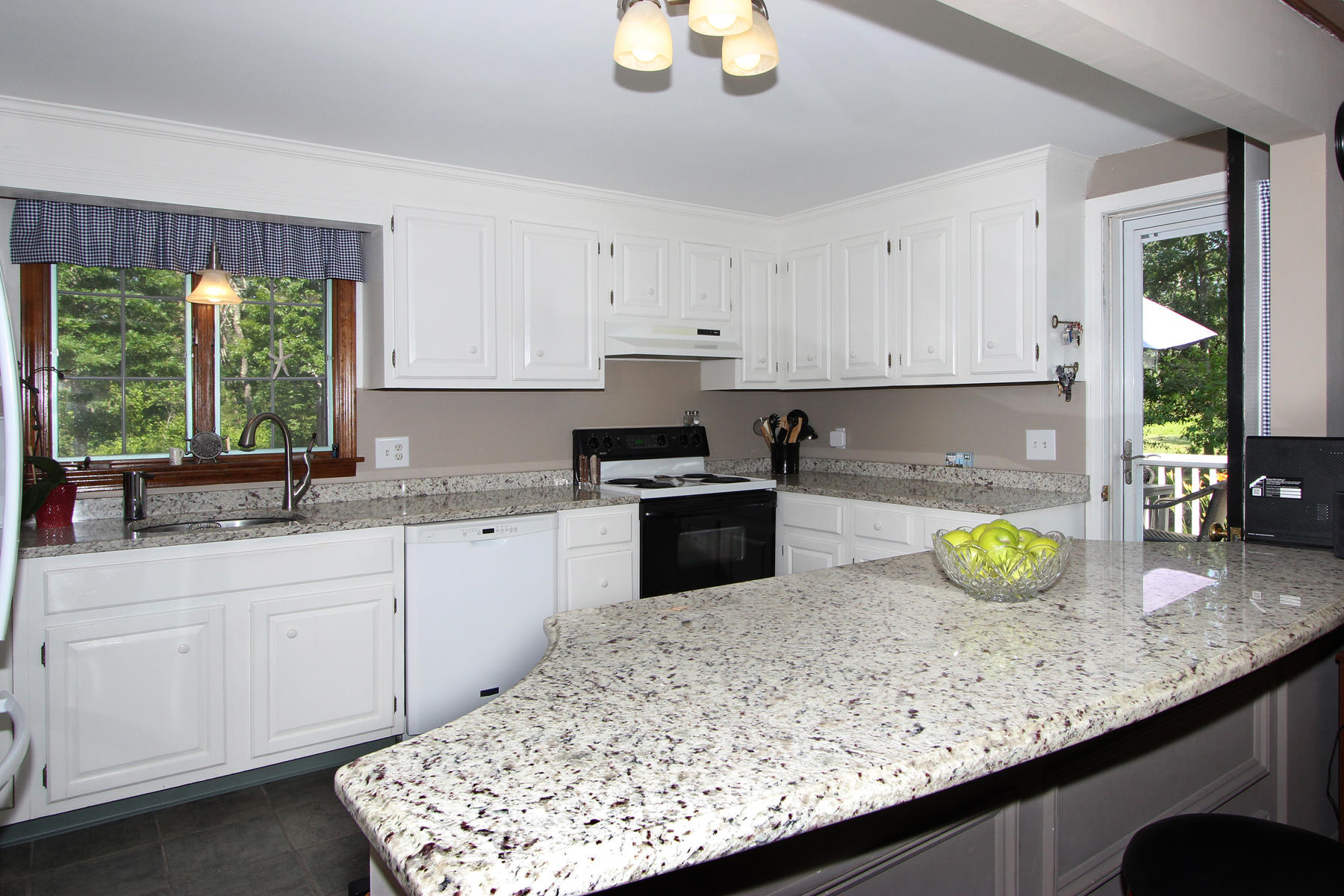 114 Pine Bluff Road Brewster, MA 02631 - Photo 5 of 32 IMG_5440