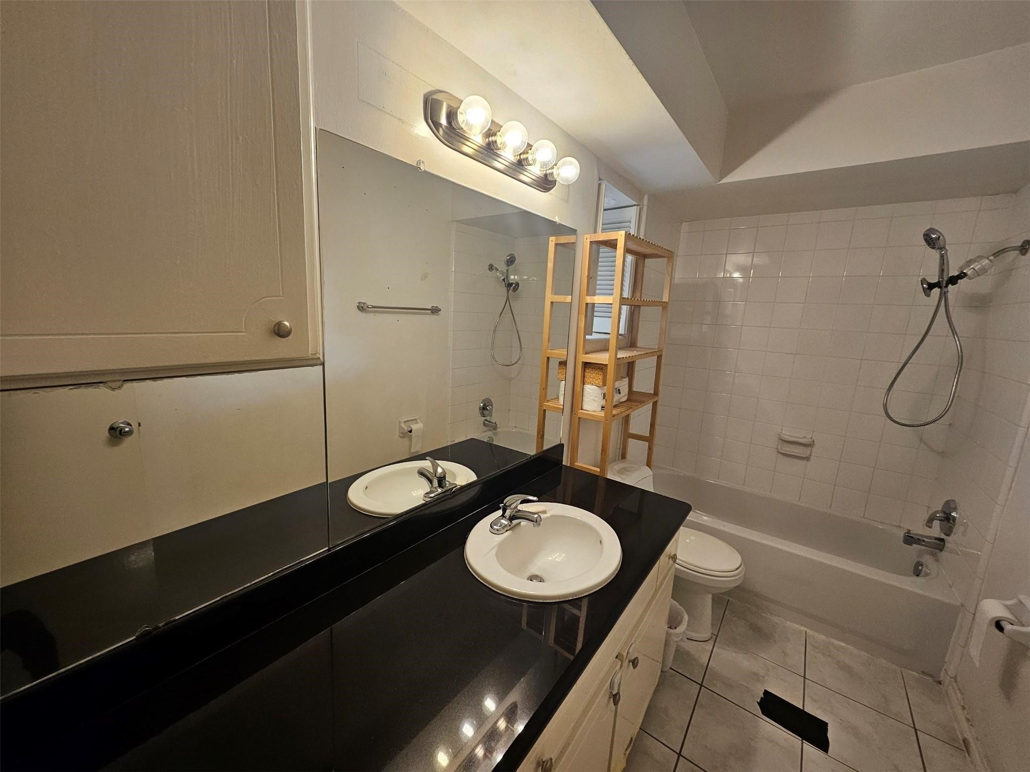 7900 Westheimer Road, Unit 234 Houston, TX 77063 - Photo 14 of 17