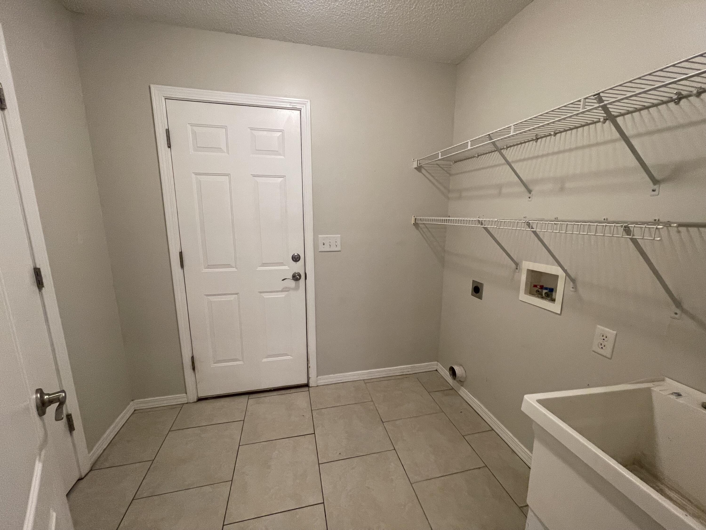 728 Riva Ridge Drive Crestview, FL 32539 - Photo 10 of 26 IMG_1738