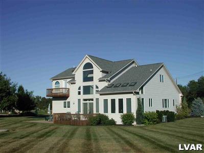 5892 Alexander Road Bethlehem, PA 18017 - Photo 2 of 11 Gallery Image 2