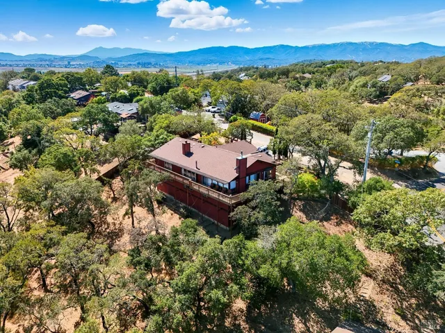 $1,400,000 | 1 Green Point Lane, Novato, CA 94945