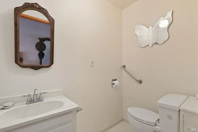 $1,400,000 | 1 Green Point Lane, Novato, CA 94945