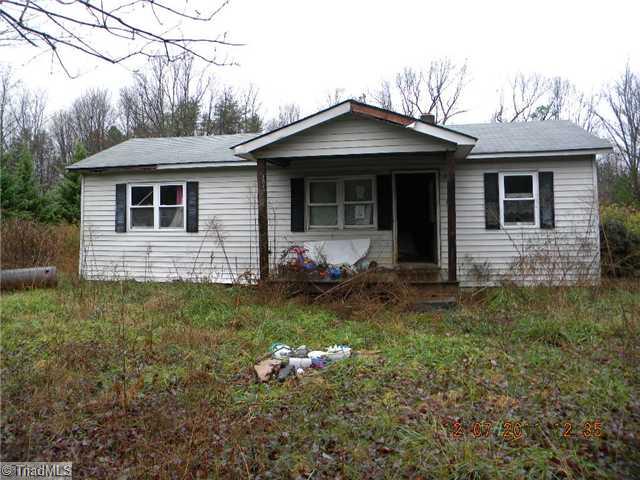 324 Reely Cook Road Dobson, NC 27017 - Photo 2 of 2 Exterior Front.