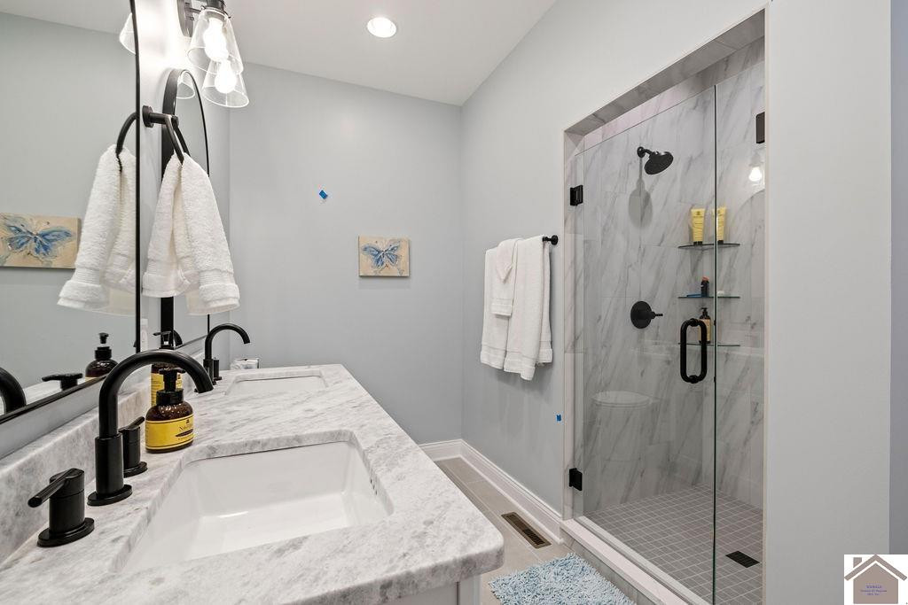 753 Eagle Point Drive Grand Rivers, KY 42045 - Photo 12 of 42 Primary bathroom