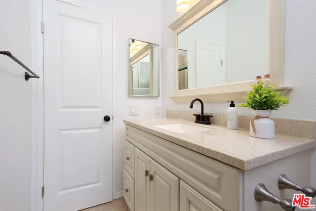 $559,000 | 8110 Manitoba Street, Unit 109, Playa del Rey, CA 90293