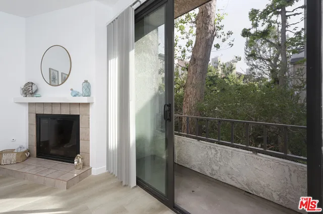 $559,000 | 8110 Manitoba Street, Unit 109, Playa del Rey, CA 90293