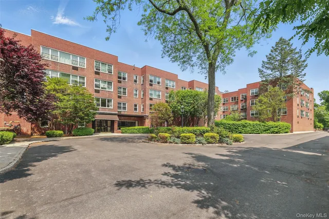 $185,000 | 1299 Palmer Avenue, Unit 225, Larchmont, NY 10538
