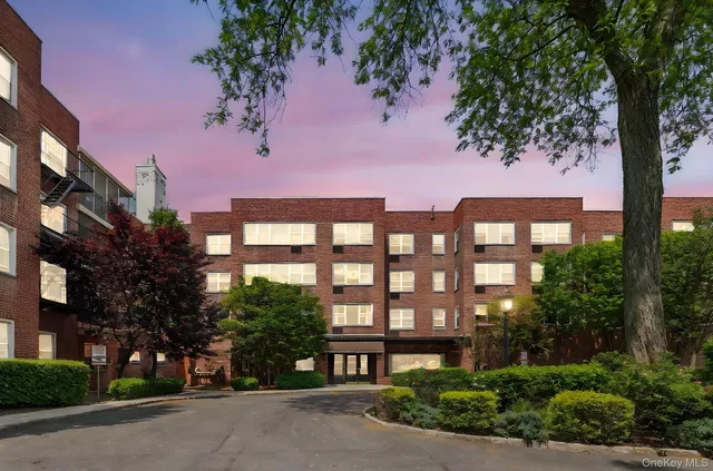 $185,000 | 1299 Palmer Avenue, Unit 225, Larchmont, NY 10538