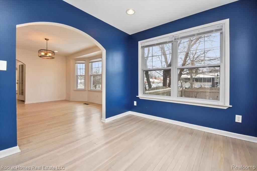 1452 Bishop Road Grosse Pointe Park, MI 48230 - Photo 16 of 48