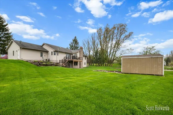 $475,000 | 2901 84th Street Southeast, Caledonia, MI 49316