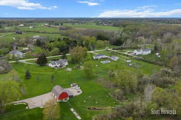 $475,000 | 2901 84th Street Southeast, Caledonia, MI 49316