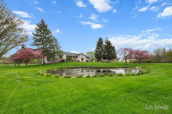 $475,000 | 2901 84th Street Southeast, Caledonia, MI 49316