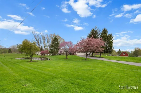 $475,000 | 2901 84th Street Southeast, Caledonia, MI 49316