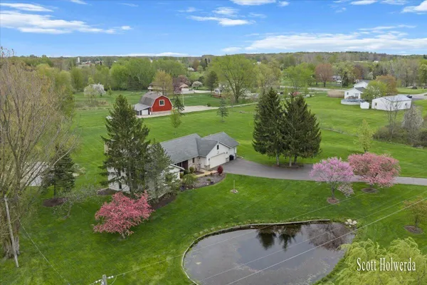 $475,000 | 2901 84th Street Southeast, Caledonia, MI 49316