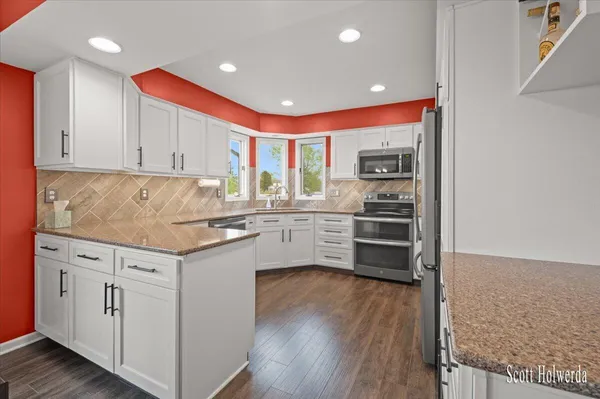 $475,000 | 2901 84th Street Southeast, Caledonia, MI 49316