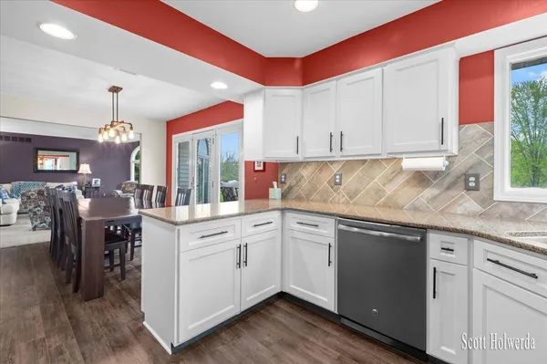 $475,000 | 2901 84th Street Southeast, Caledonia, MI 49316