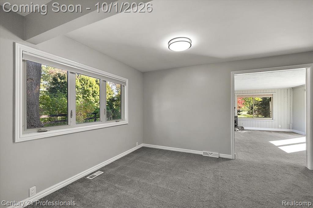 8380 Pine Knob Road Clarkston, MI 48348 - Photo 13 of 33 Gallery Image 13