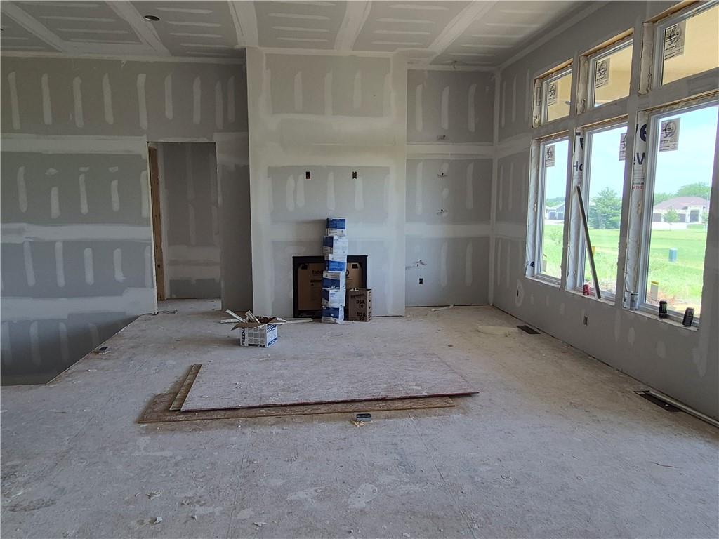4429 Tee Box Drive Basehor, KS 66007 - Photo 13 of 74