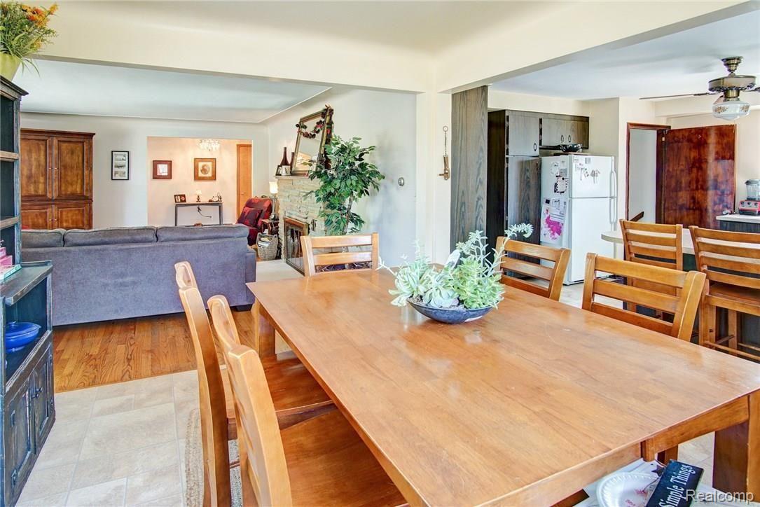 33480 Hayes Road Fraser, MI 48026 - Photo 10 of 29 View from Eating Area.jpg