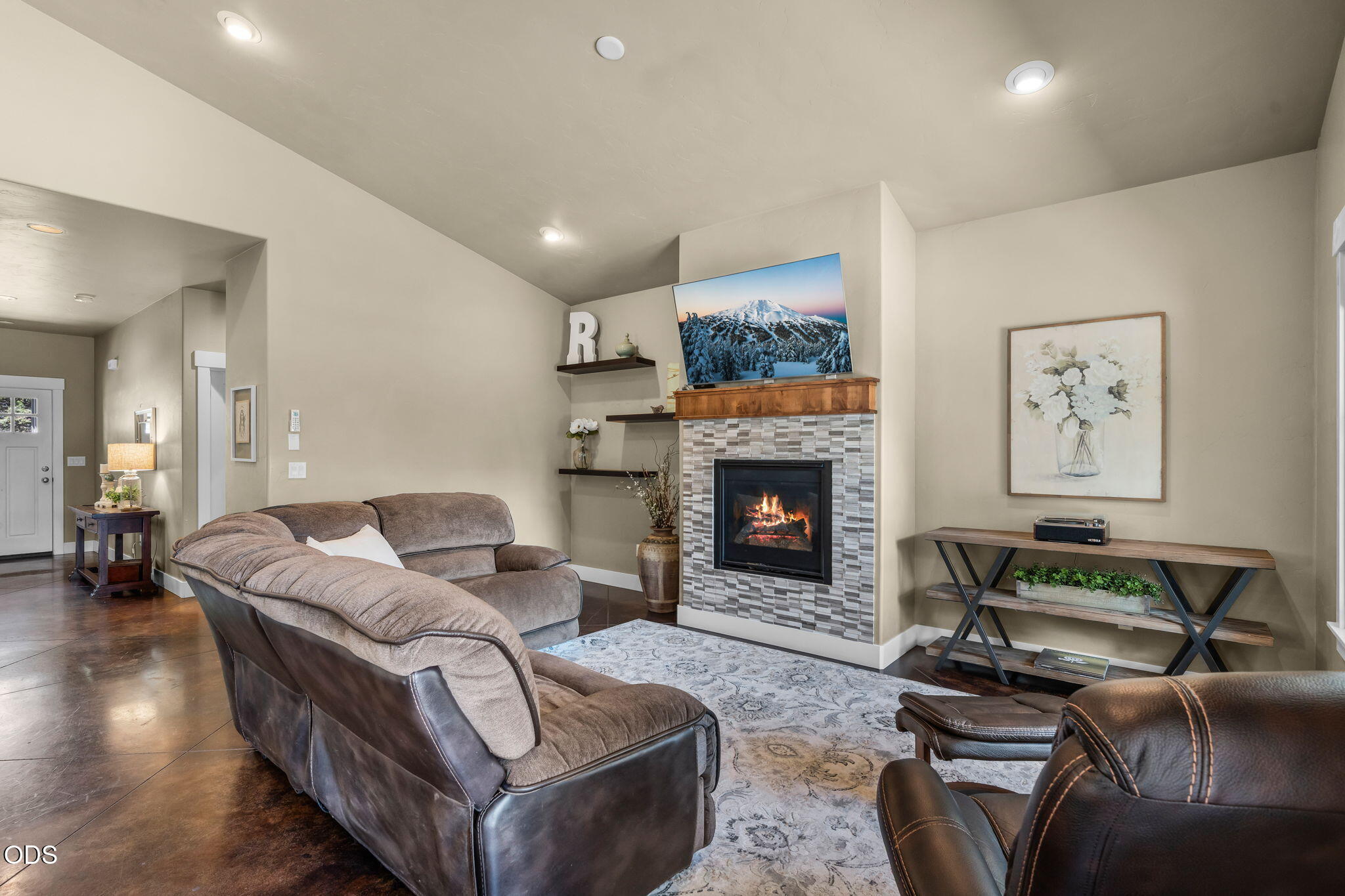 2850 Southwest 33rd Street Redmond, OR 97756 - Photo 7 of 33