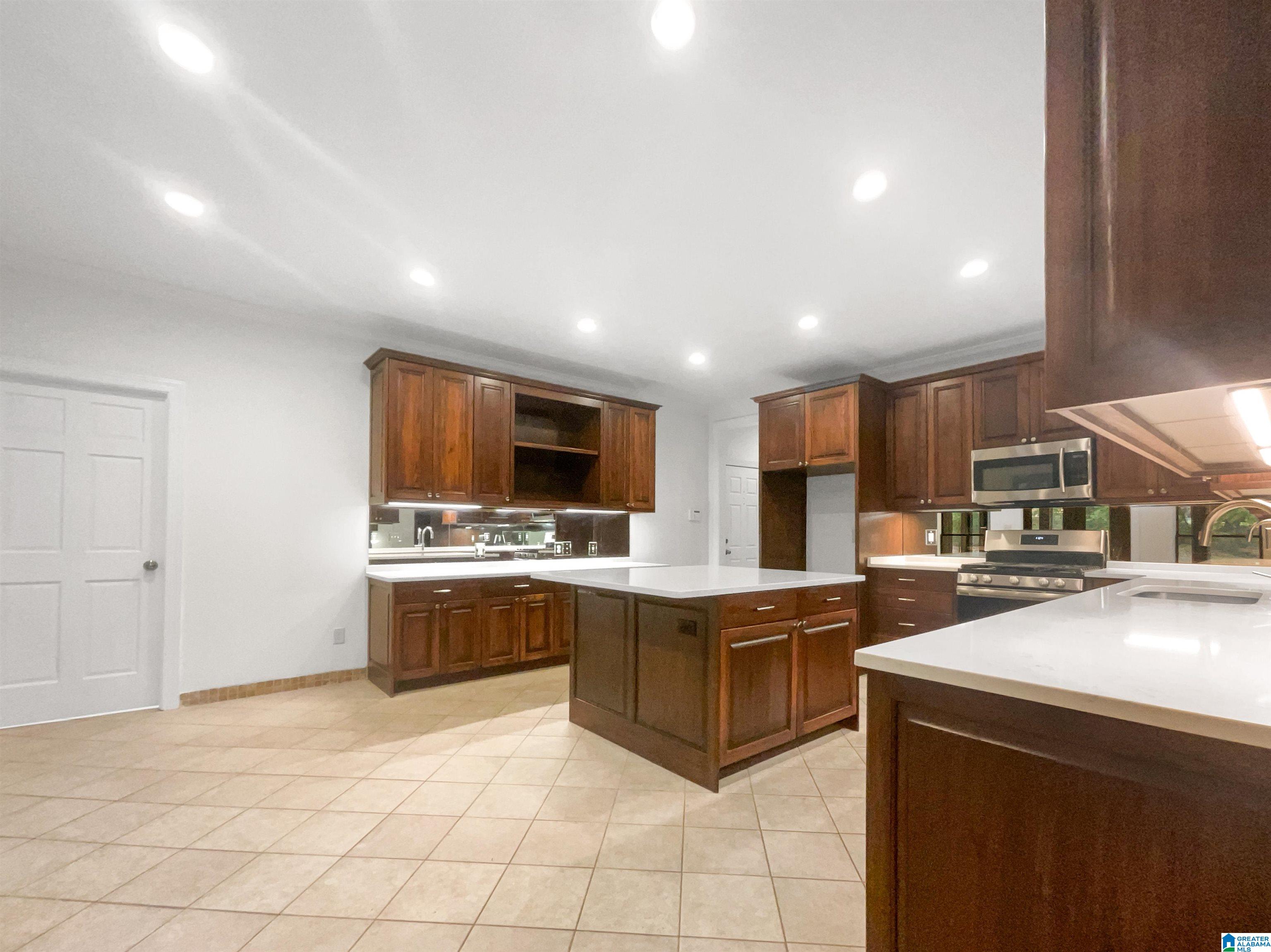 1111 Hardwood Cove Road Birmingham, AL 35242 - Photo 11 of 31