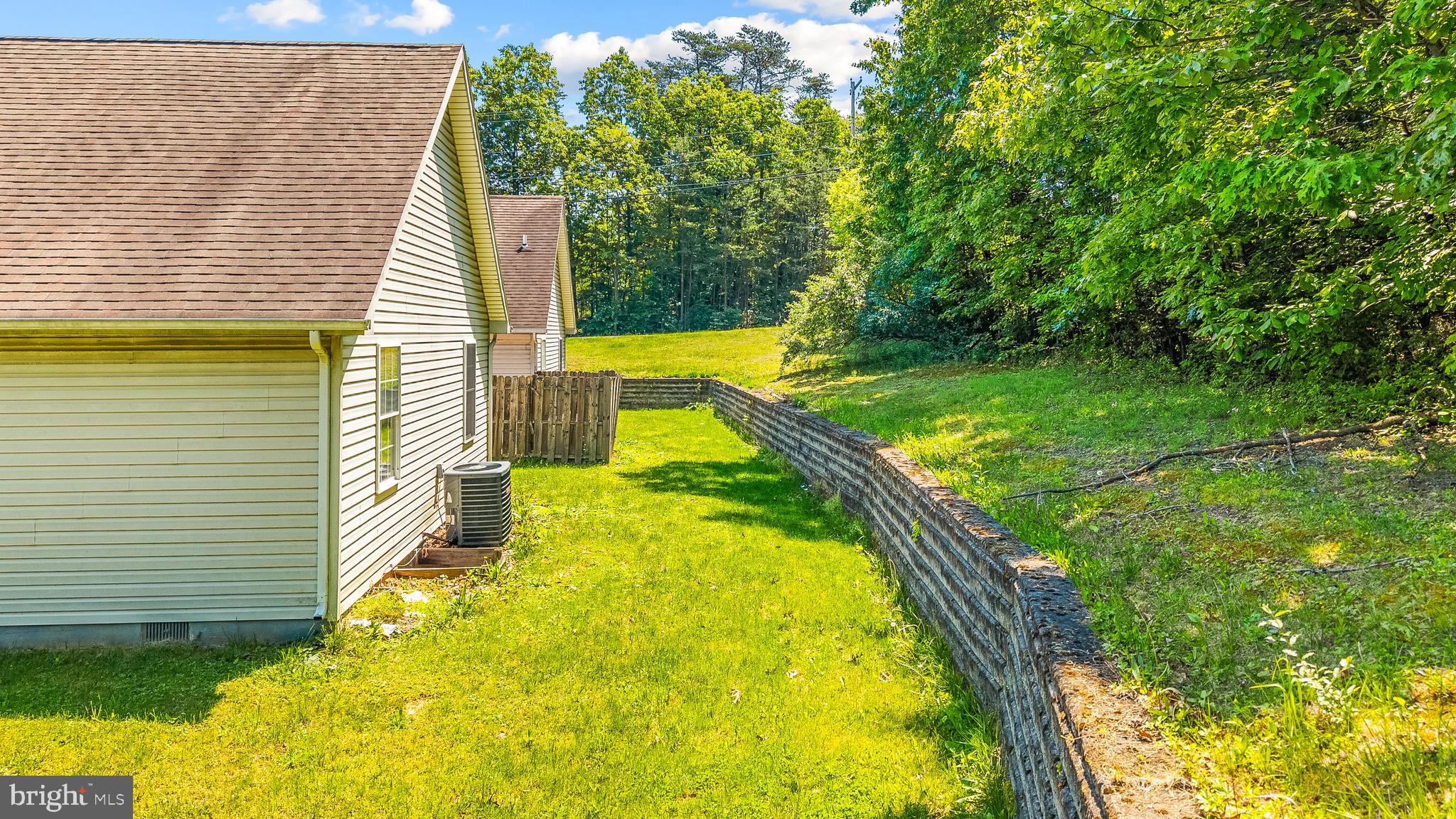 11 Galbus Court Falling Waters, WV 25419 - Photo 12 of 27