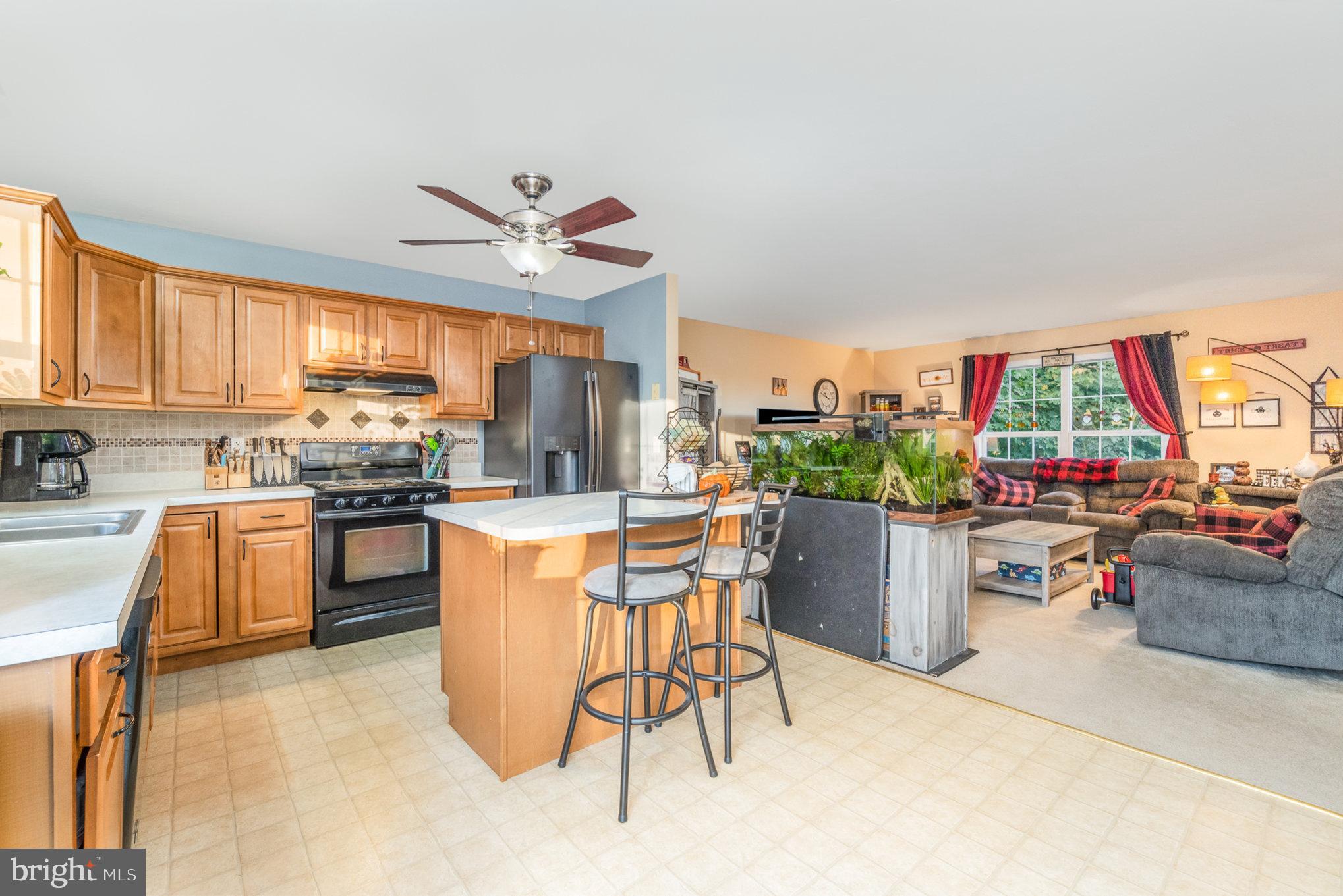 1826 Stoverstown Road Spring Grove, PA 17362 - Photo 15 of 55 Eat-in Kitchen