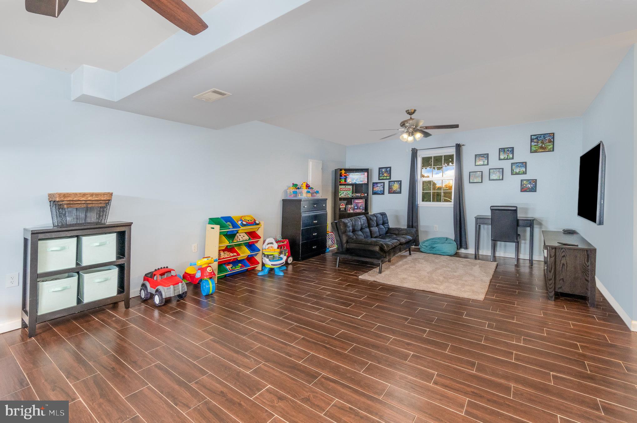 1826 Stoverstown Road Spring Grove, PA 17362 - Photo 29 of 55 Den