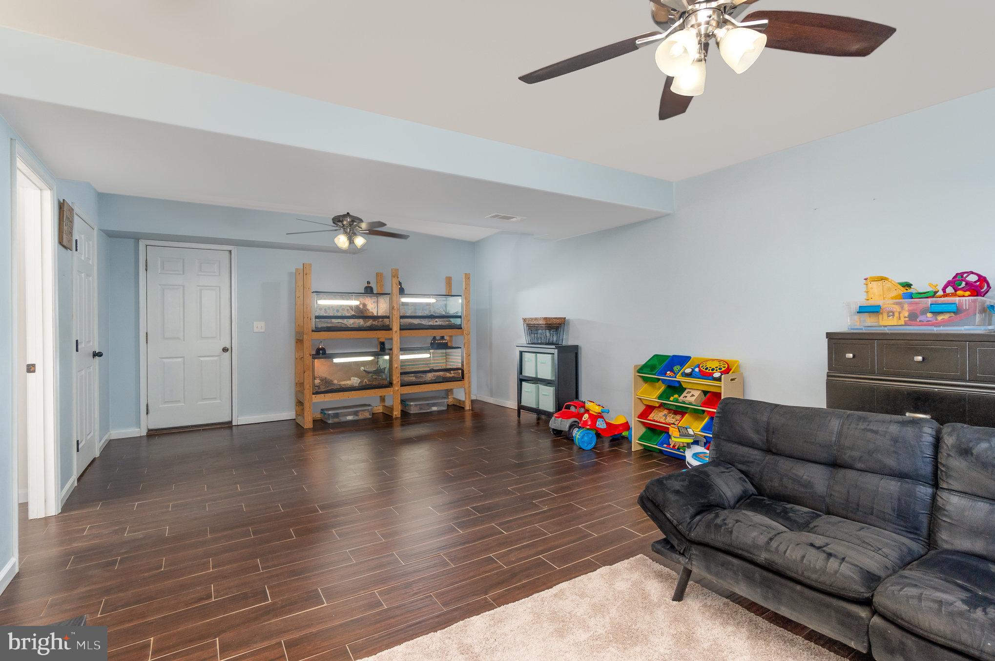 1826 Stoverstown Road Spring Grove, PA 17362 - Photo 33 of 55 Den