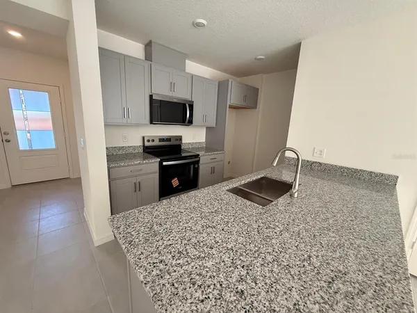 $2,200 | 16607 Luminary Loop, Clermont, FL 34714
