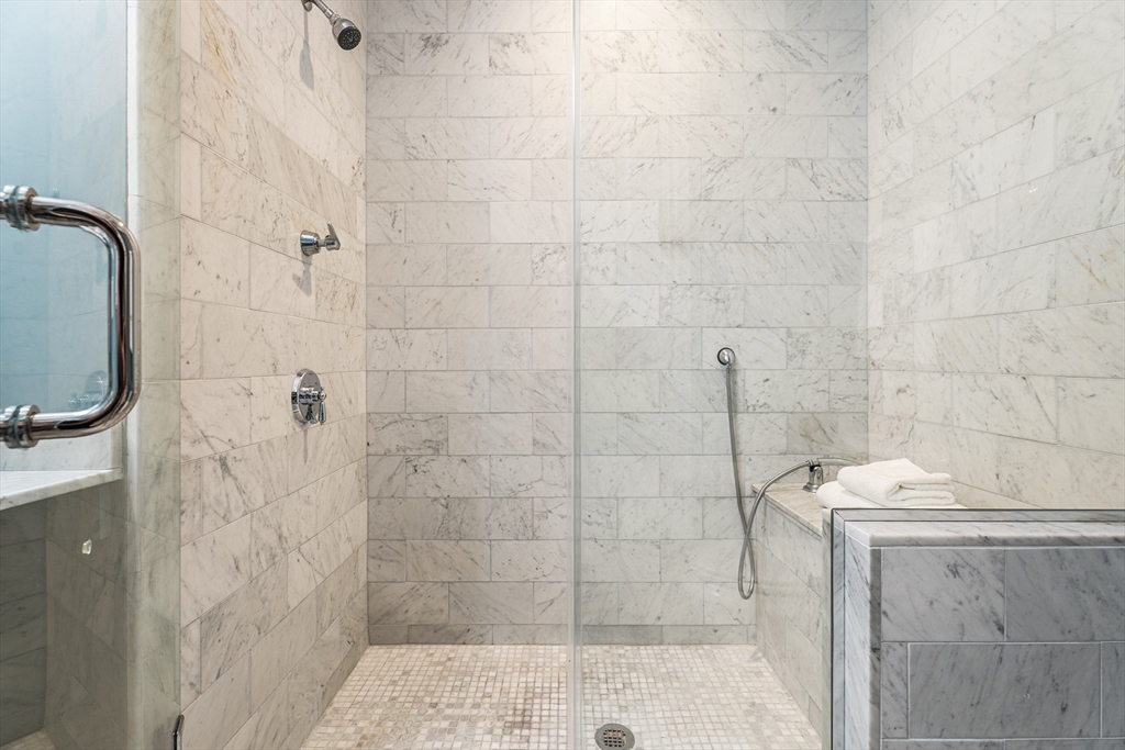9 M Street, Unit 5 Boston, MA 02127 - Photo 15 of 29 Gallery Image 15