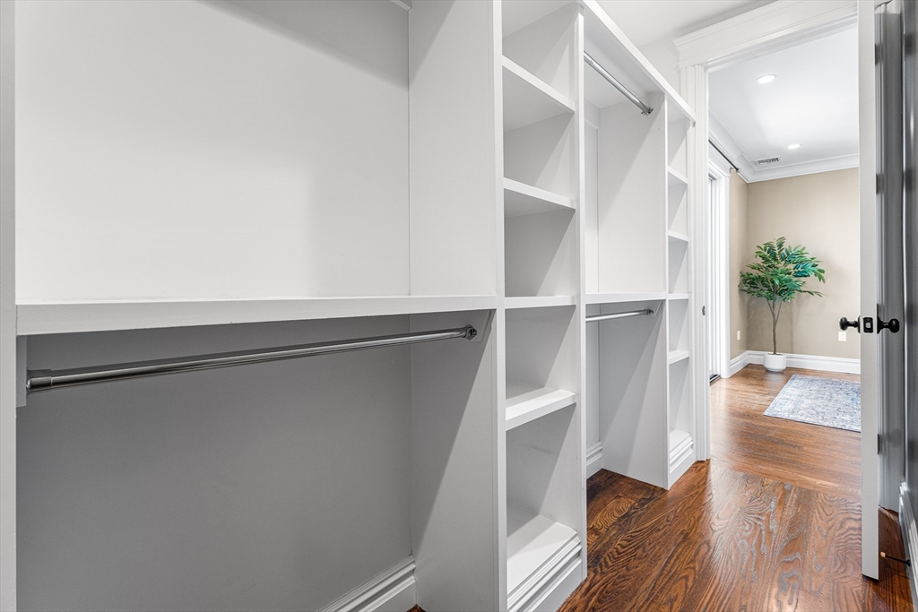 9 M Street, Unit 5 Boston, MA 02127 - Photo 16 of 29 Gallery Image 16